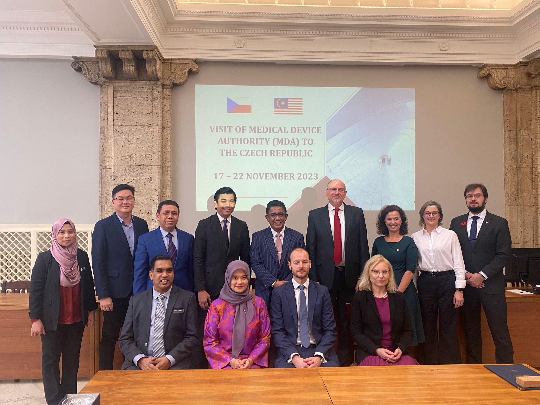 LAWATAN_KERJA_MDA_BERSAMA_DENGAN_INDUSTRI_PERANTI_PERUBATAN_MALAYSIA_KE_REPUBLIK_CZECH